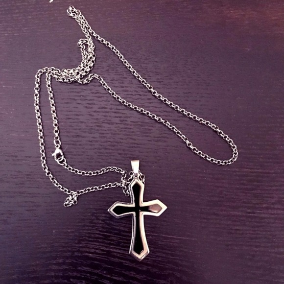Cross w/ 30in Chain - Picture 1 of 2